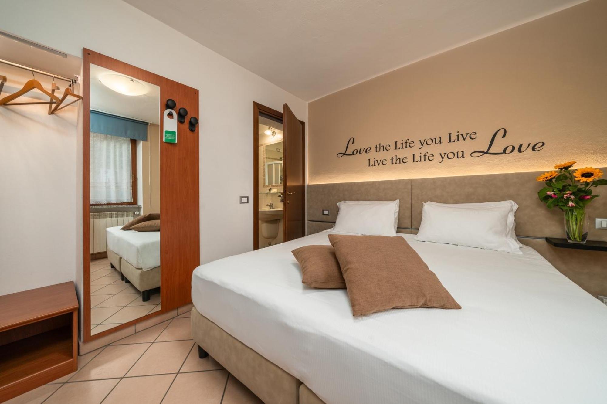 Hotel Oasi Verde Bienno 外观 照片