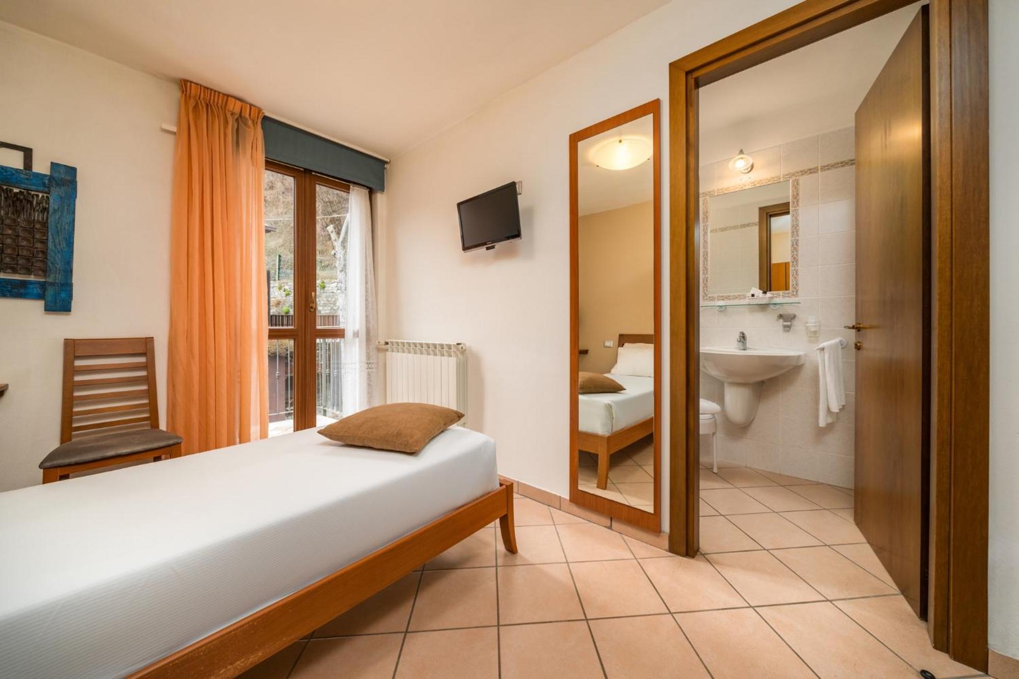 Hotel Oasi Verde Bienno 外观 照片